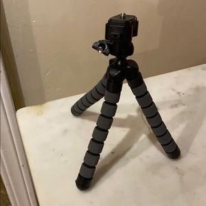 Camera tripod